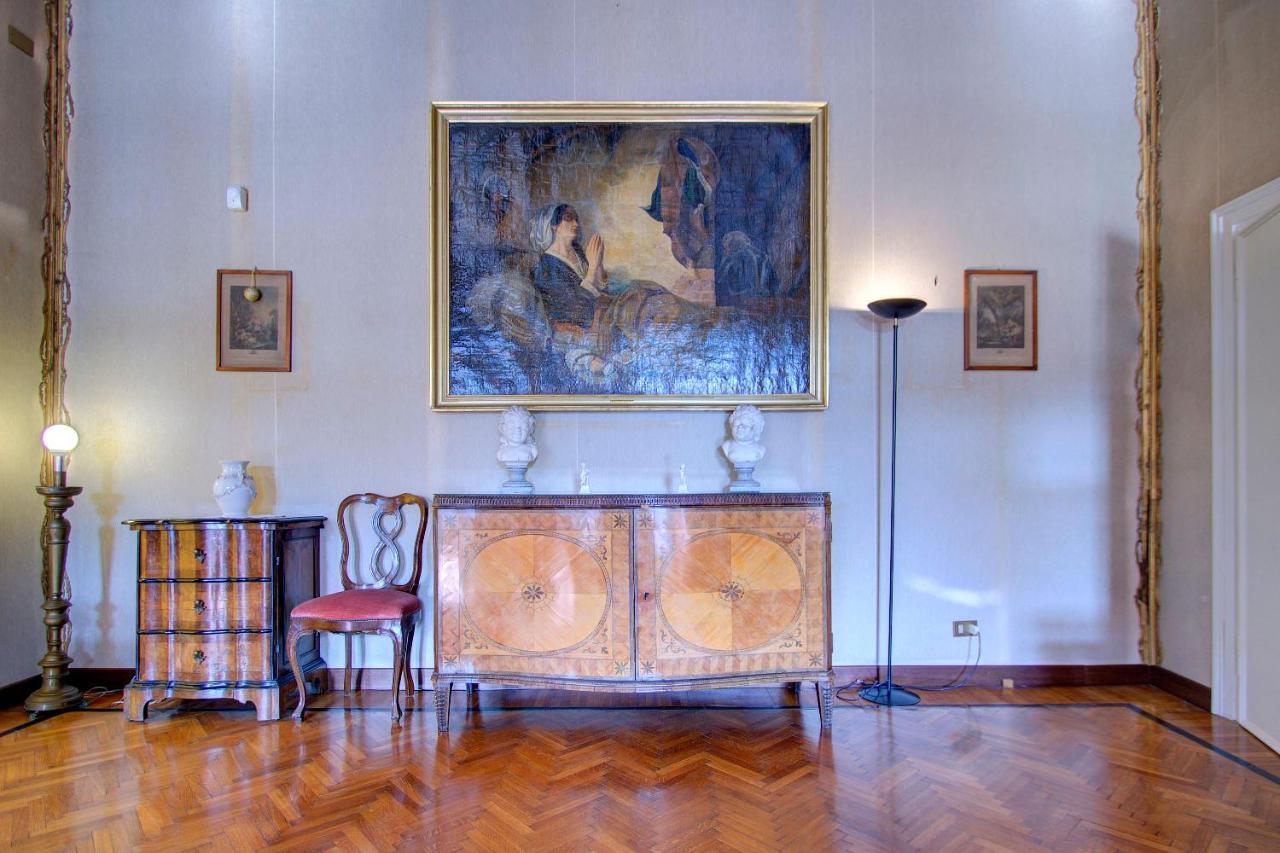 Raboso Grand 9-windows * Venise